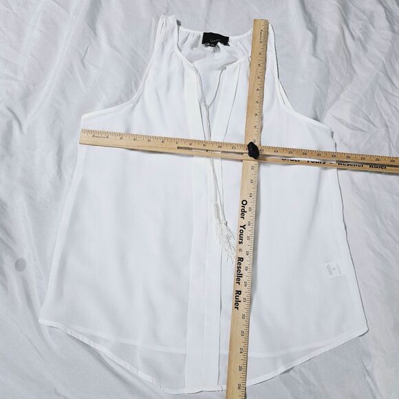 Lumiere Womens Blouse White Size Medium 100% Polyester Pullover Sleeveless Deep - Picture 4 of 12